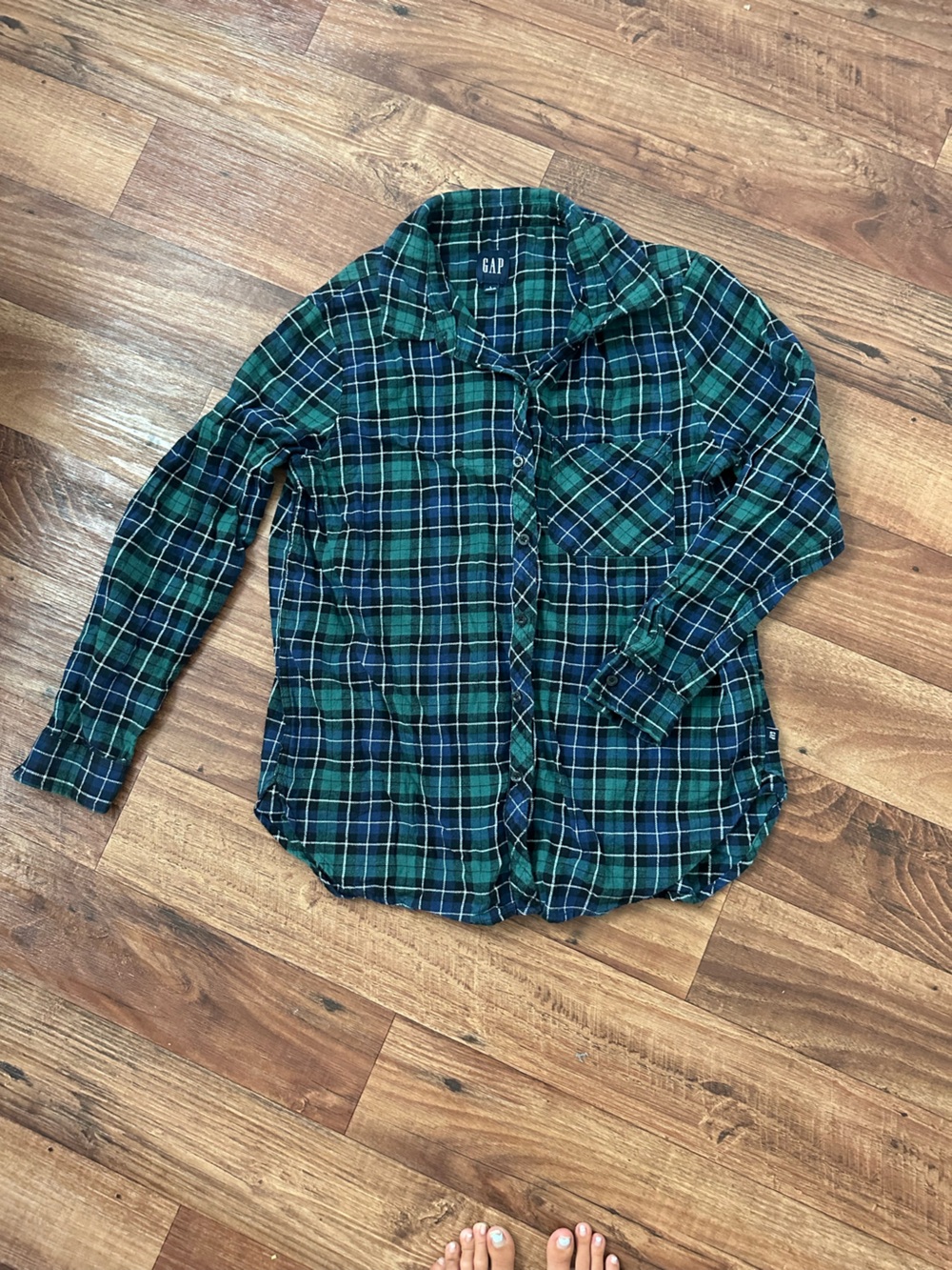 GAPPlaid Button-Up